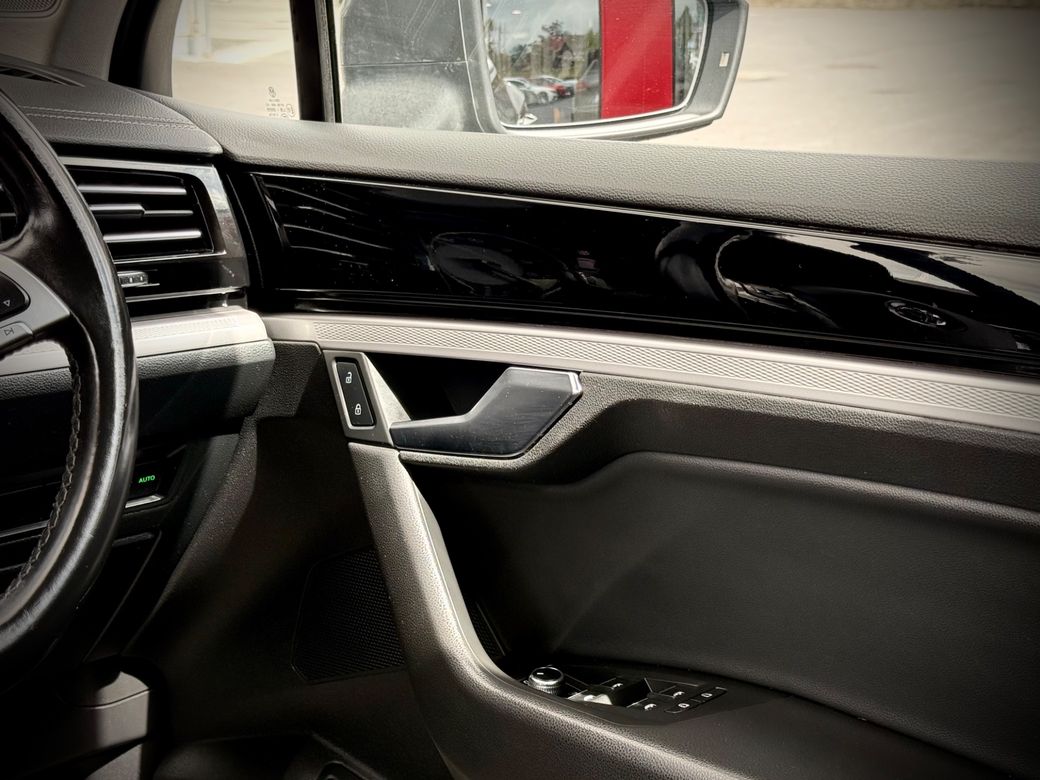 2020 Volkswagen Touareg