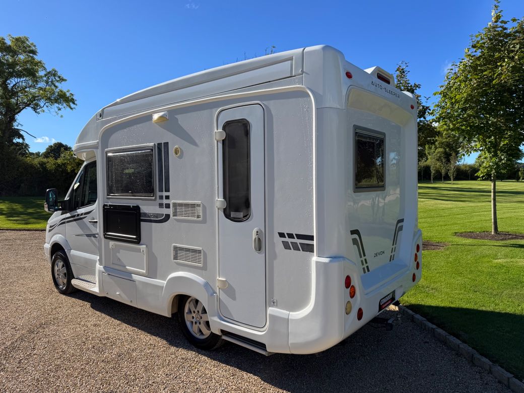 2010 AUTOSLEEPER  DEVON LOW PROFILE R.H.D AUTOMATIC 