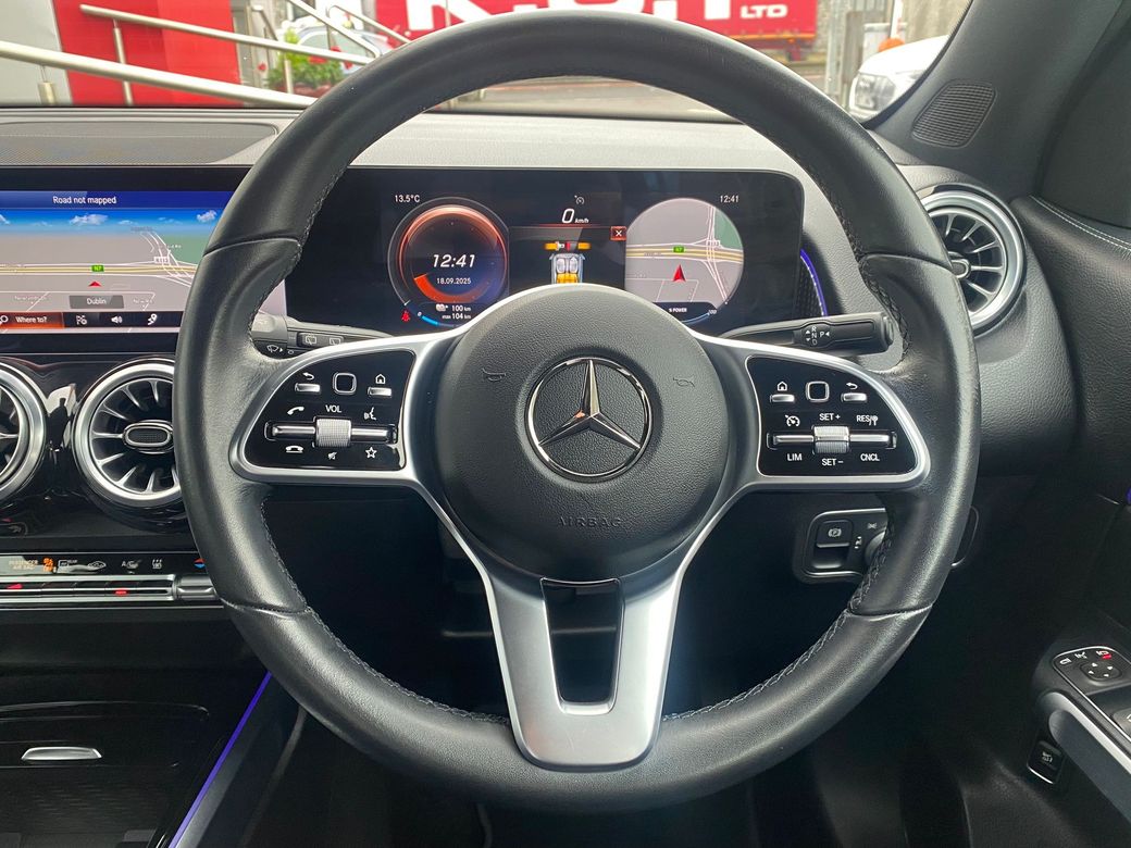 2022 Mercedes-Benz EQB