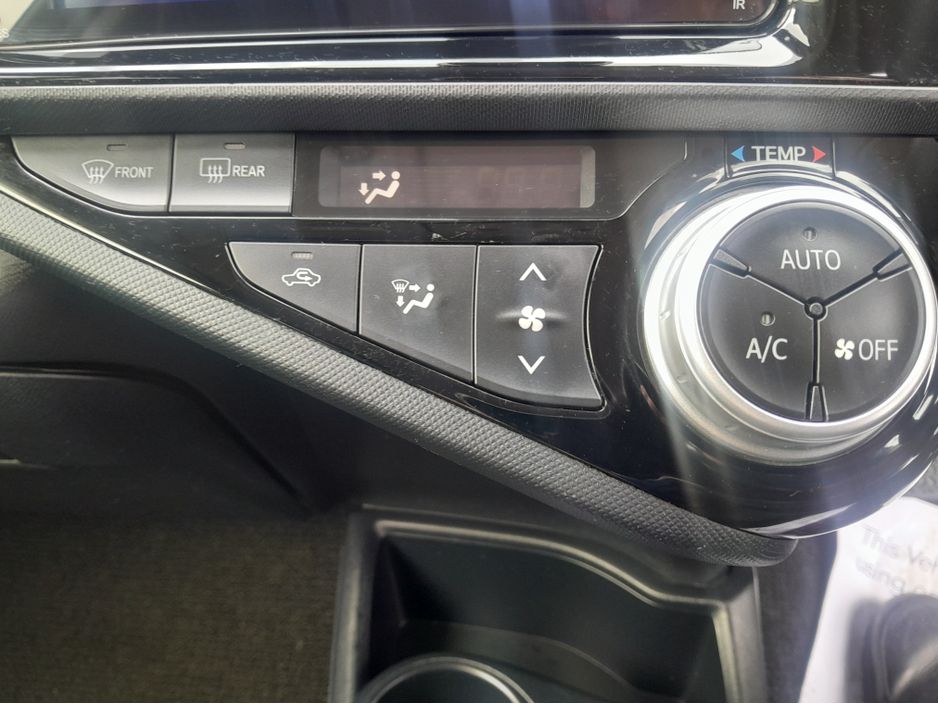 2017 Toyota Aqua