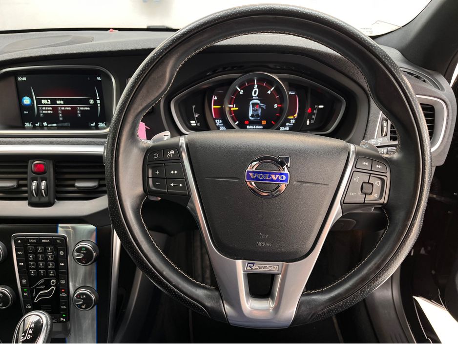 2016 Volvo V40