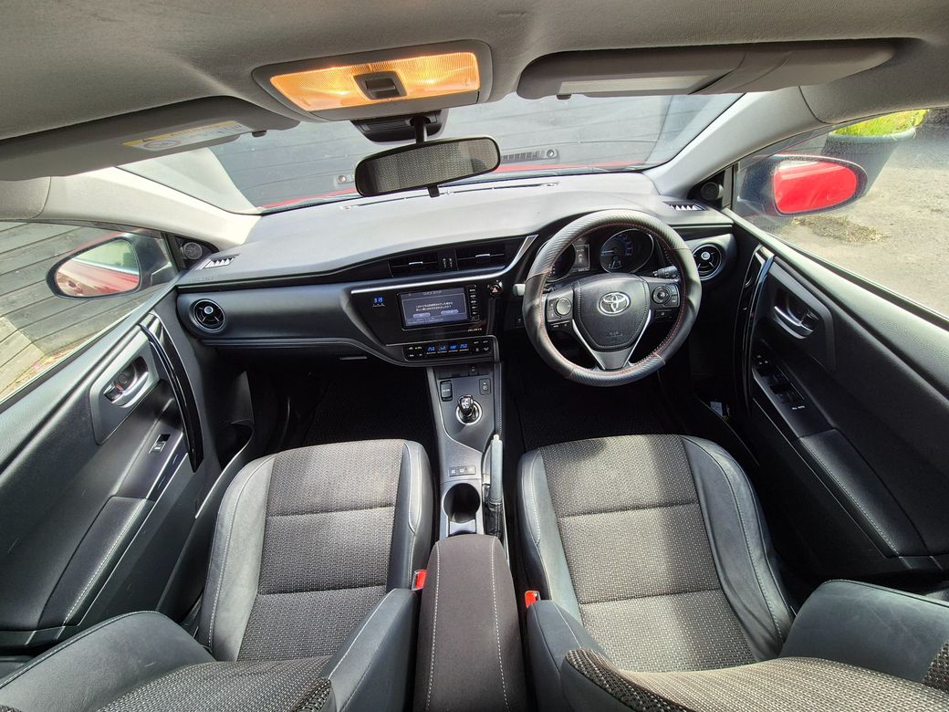 2017 Toyota Auris