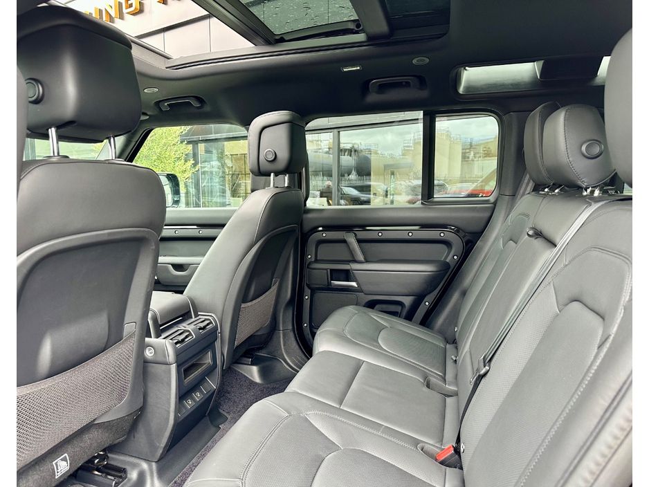 2025 Land Rover Defender