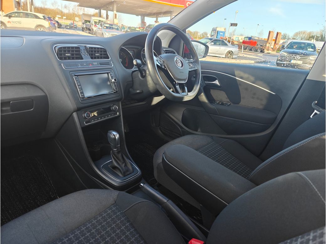 2017 Volkswagen Polo