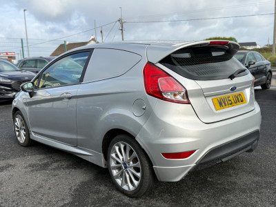 2015 Ford Fiesta