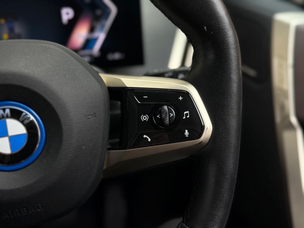 2024 BMW iX