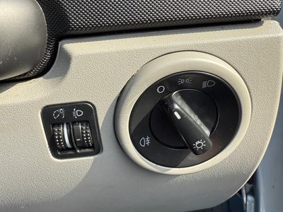 2005 Volkswagen Beetle