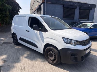 2022 Peugeot Partner