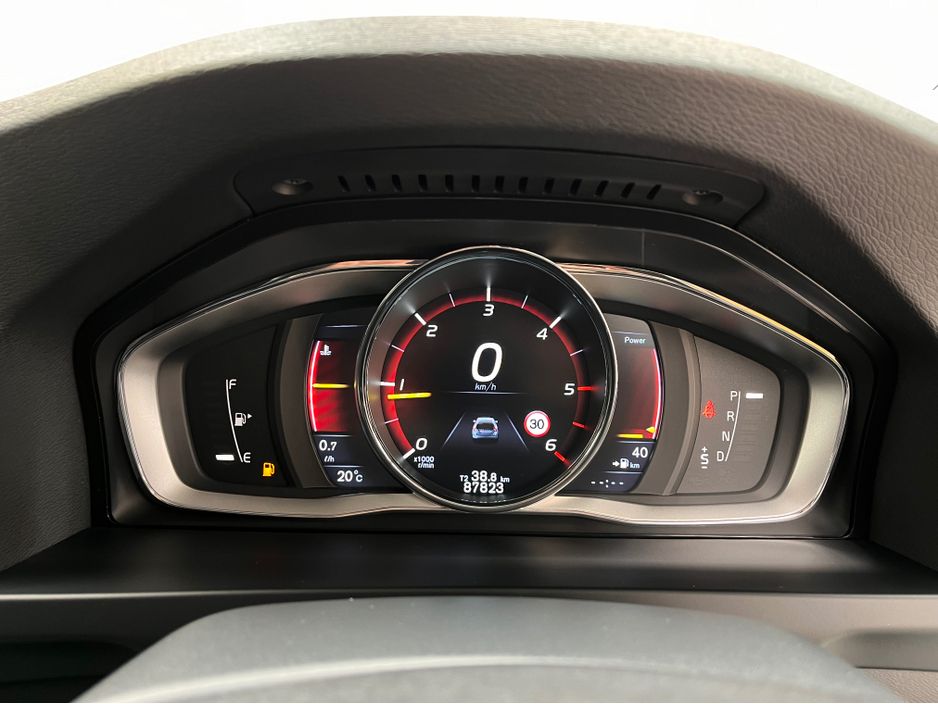 2016 Volvo V60 Cross Country