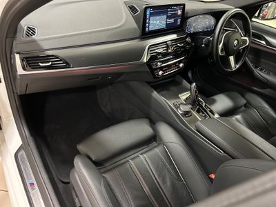 2022 BMW 5 Series