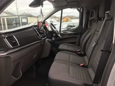 2022 Ford Tourneo