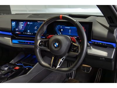 2025 BMW M5