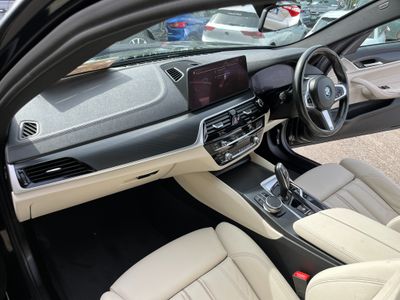 2022 BMW 5 Series