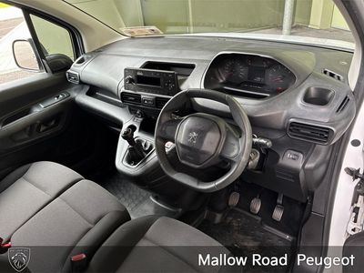 2021 Peugeot Partner