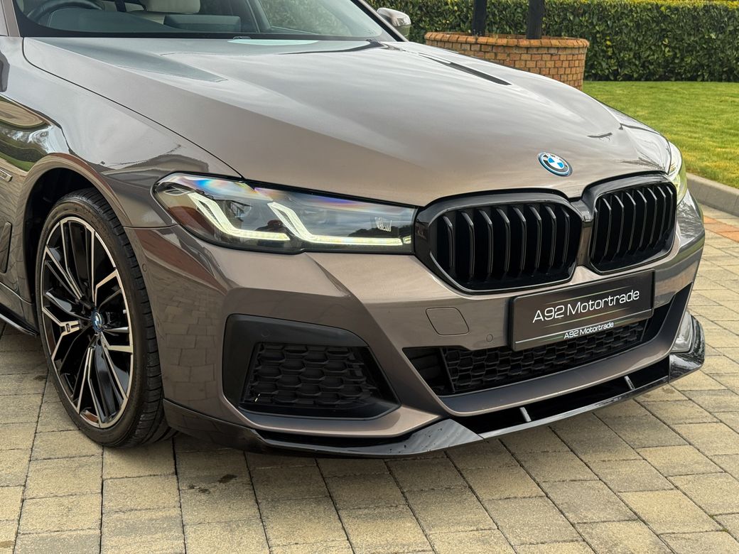 2022 BMW 5 Series