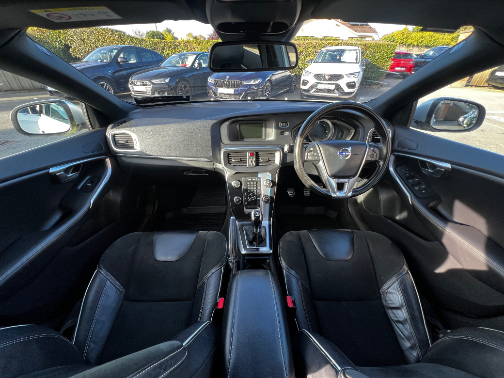 2016 Volvo V40