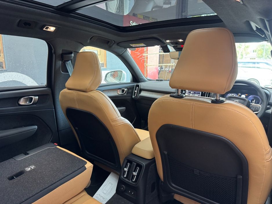 2022 Volvo XC40