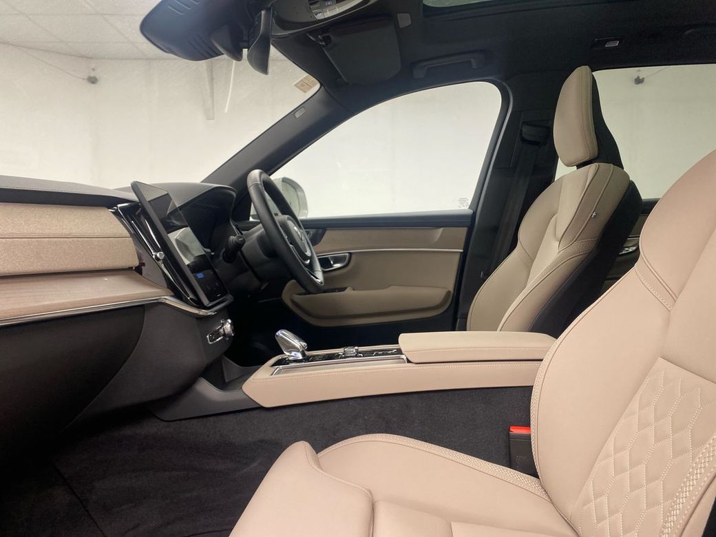 2025 Volvo XC90