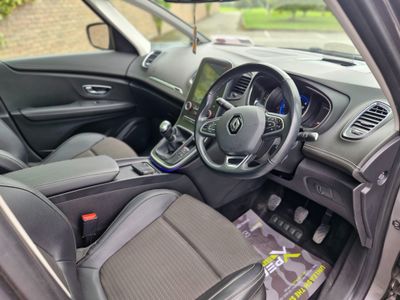 2017 Renault Scenic