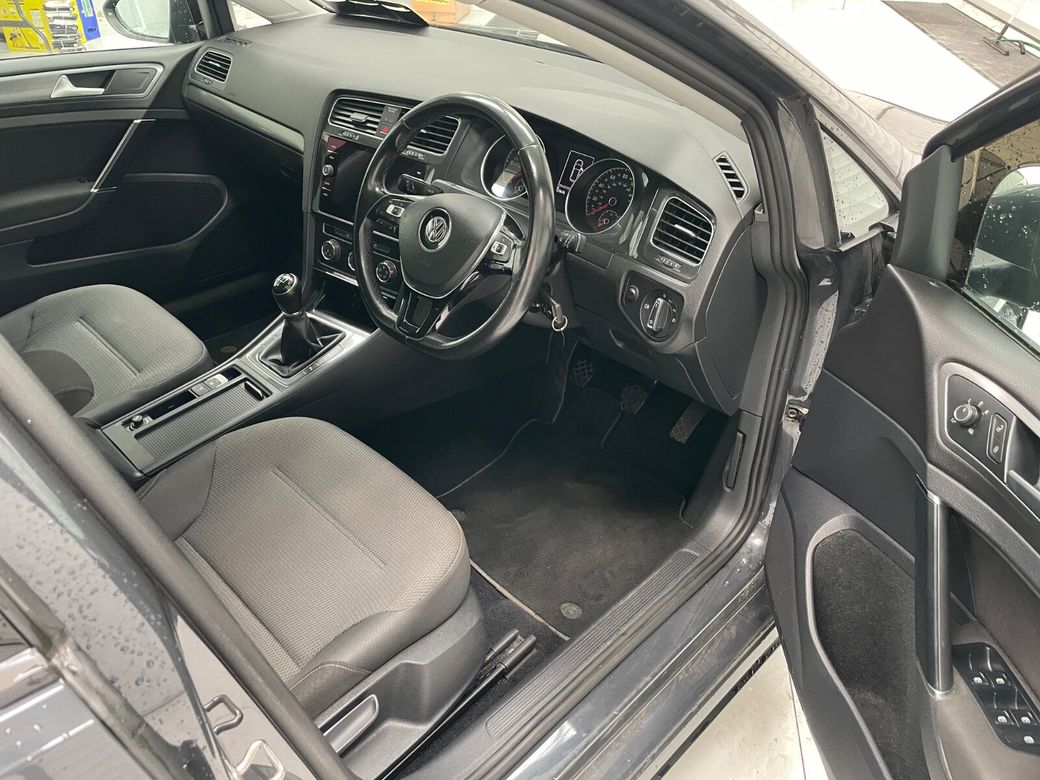 2017 Volkswagen Golf