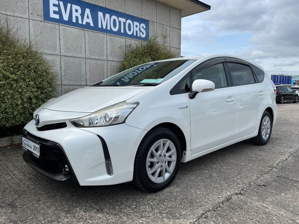 2015 Toyota Prius Alpha