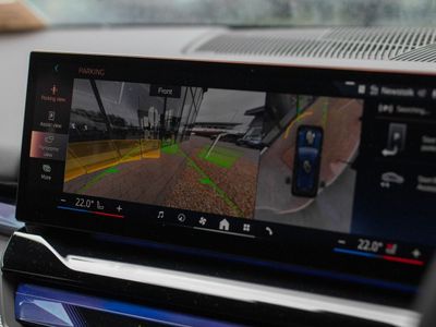 2025 BMW i5