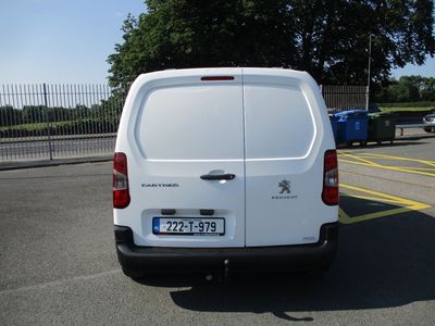 2022 Peugeot Partner