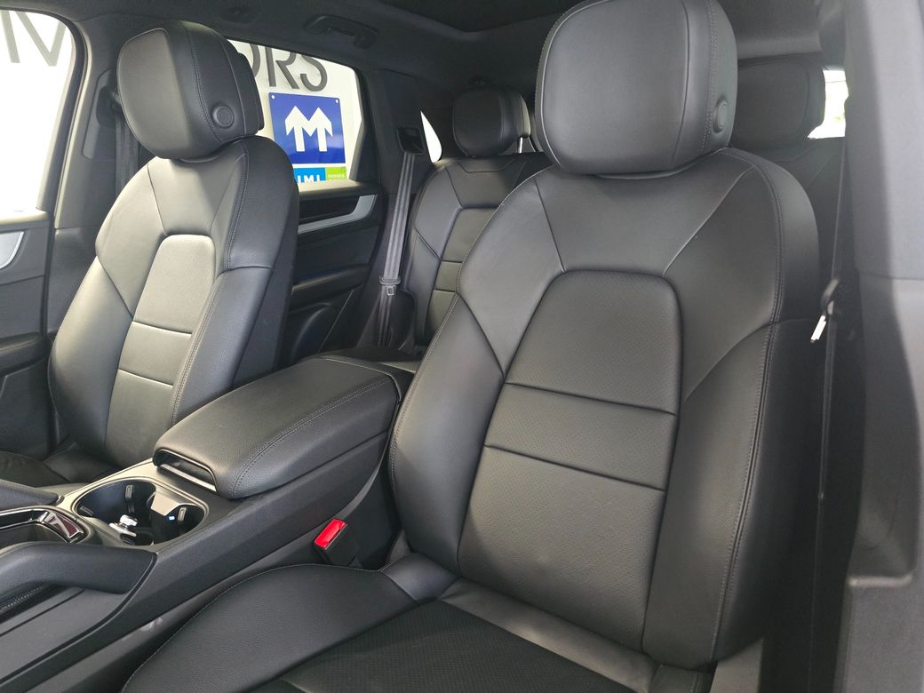 2025 Porsche Cayenne