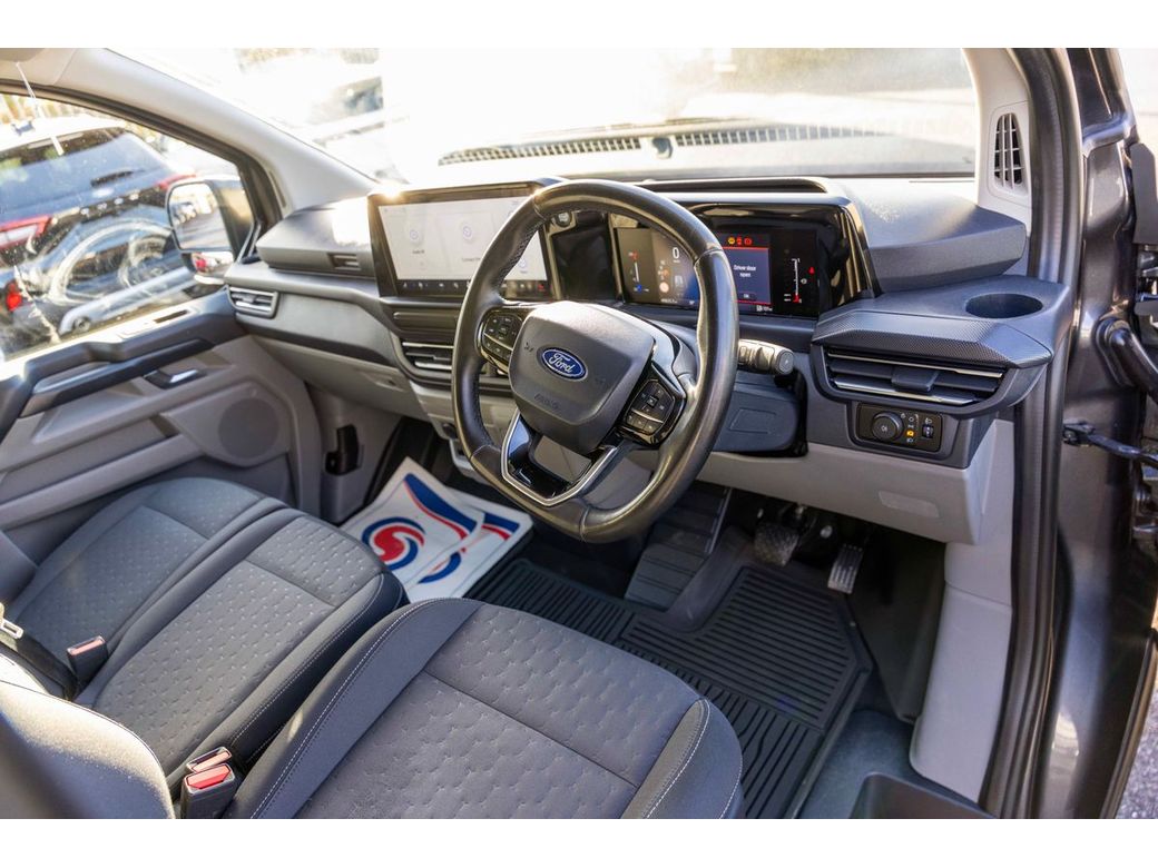 2024 Ford Transit Custom