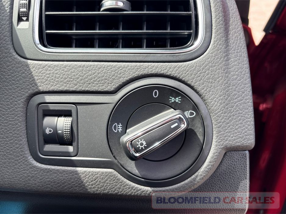 2015 Volkswagen Polo