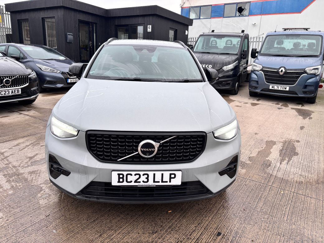 2023 Volvo XC40