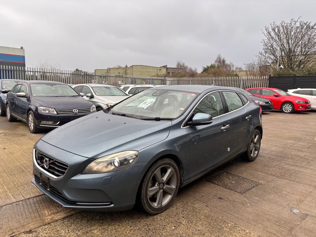 2014 Volvo V40
