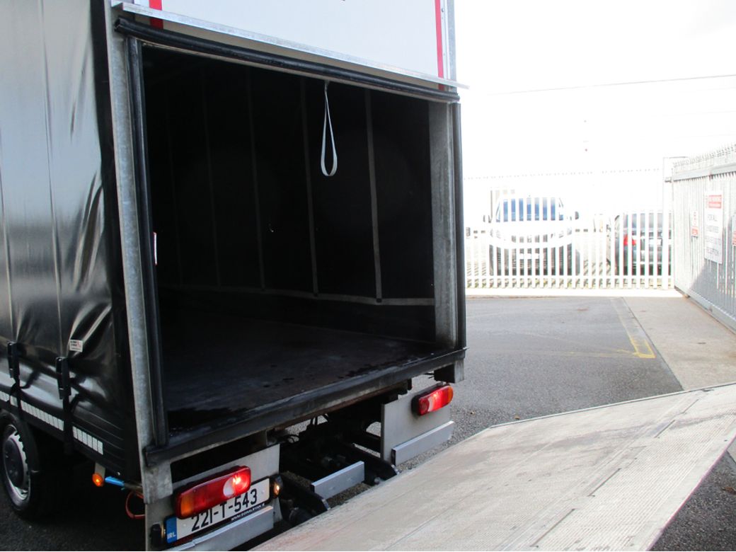 2022 Renault Master