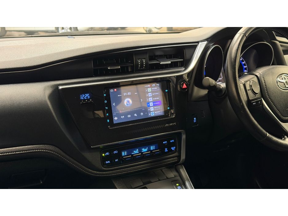 2017 Toyota Auris