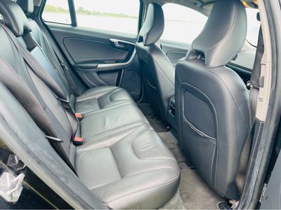 2015 Volvo V60
