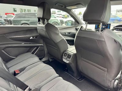 2024 Peugeot 5008