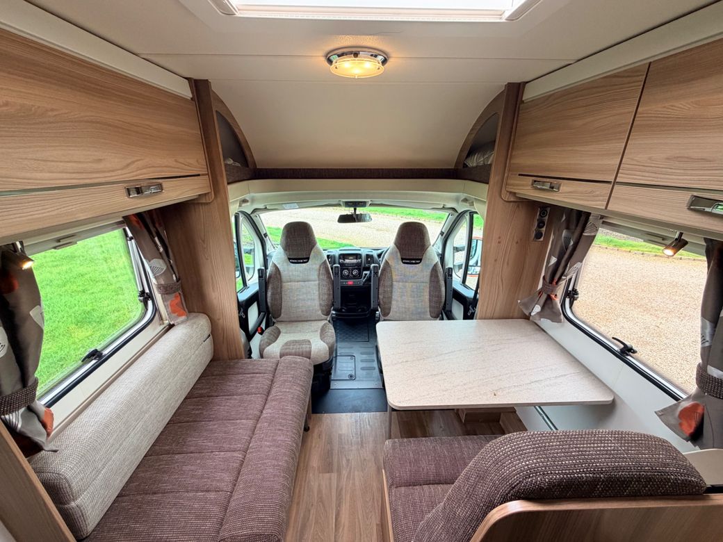 2016 SWIFT  SWIFT ESCAPE 663 LOW PROFILE AUTO 4 BERTH 