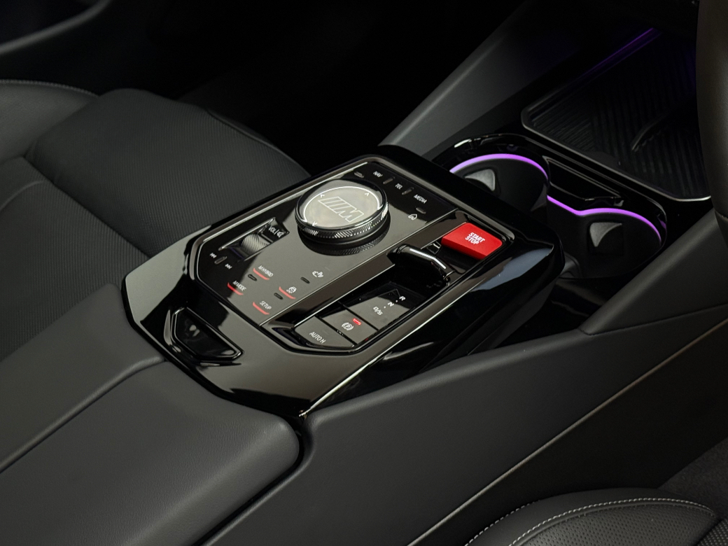 2025 BMW M5