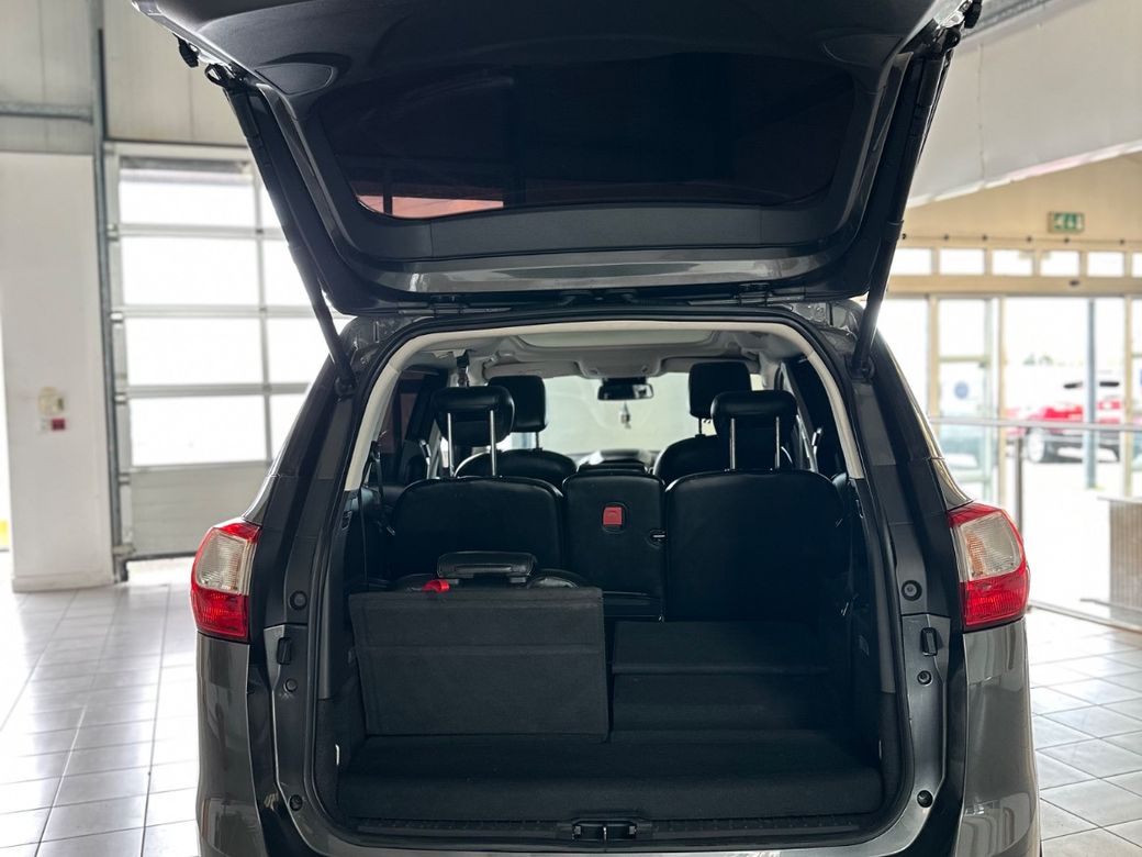 2019 Ford Grand C-Max