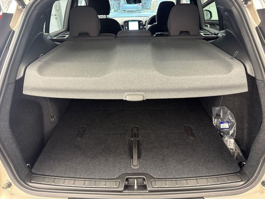 2024 Volvo XC40