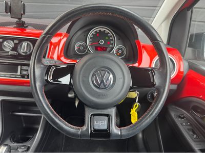 2014 Volkswagen up!