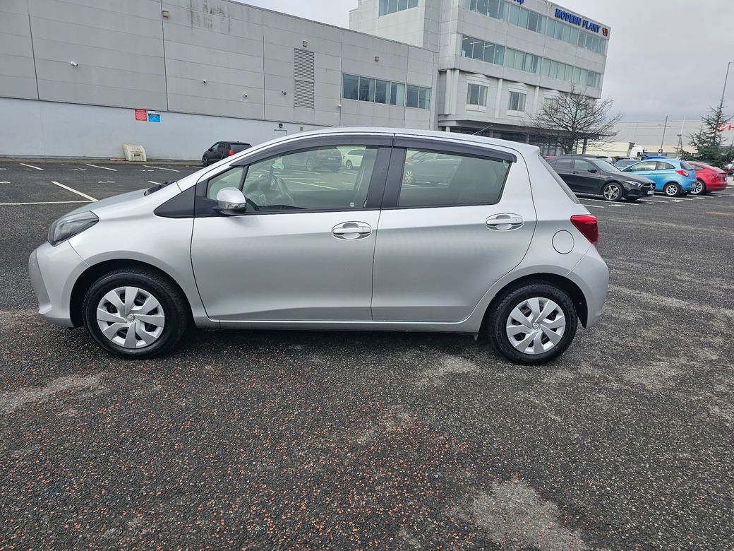 2016 Toyota Vitz