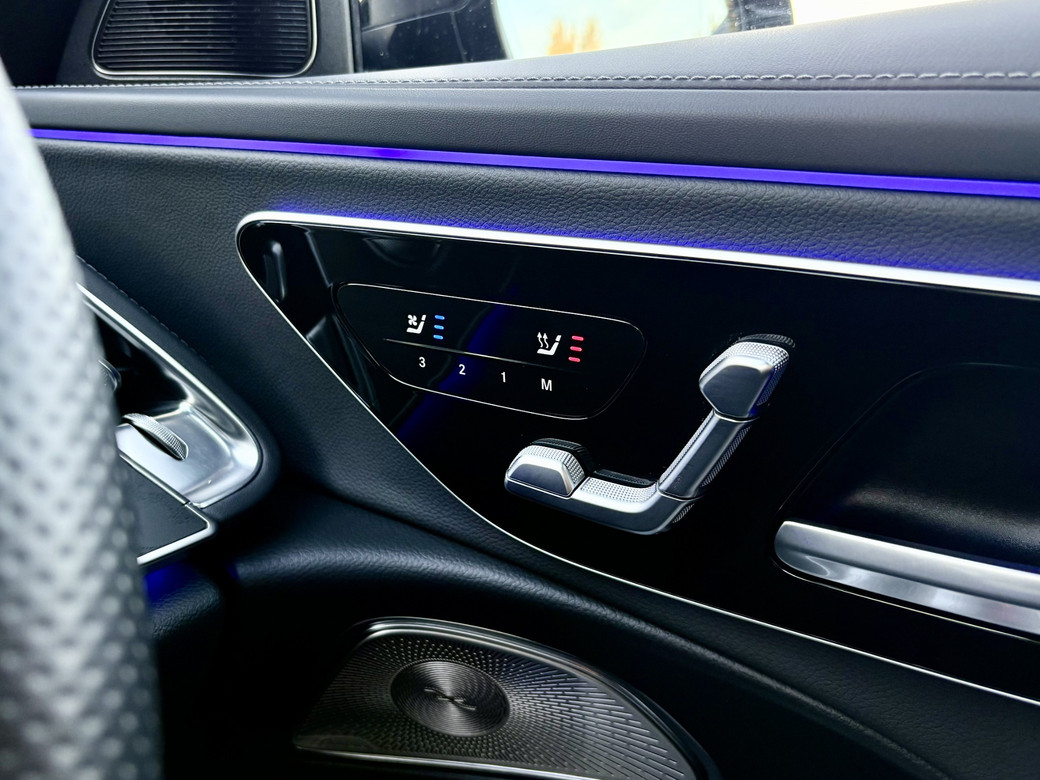 2025 Mercedes-Benz E 300