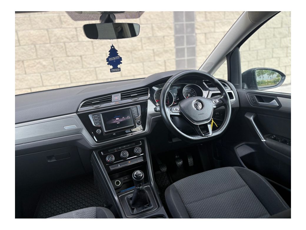 2016 Volkswagen Touran