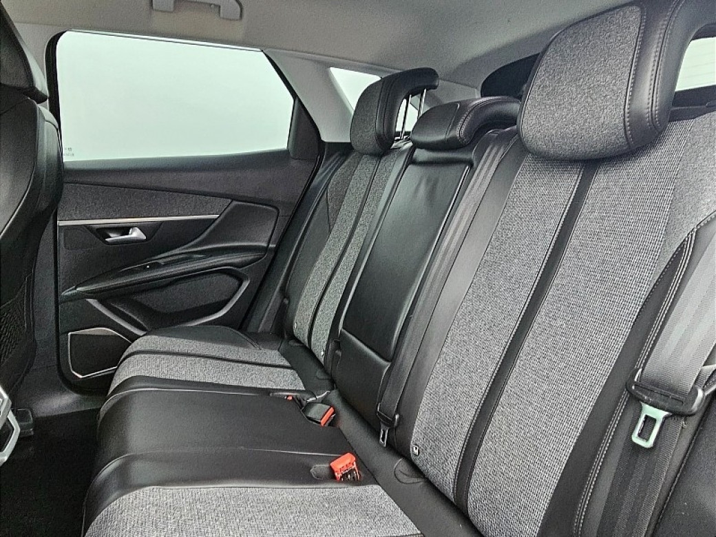 2018 Peugeot 3008