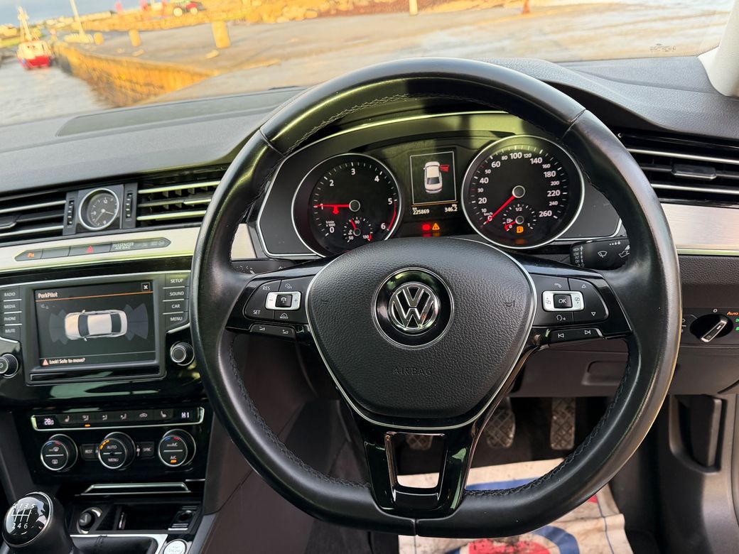 2015 Volkswagen Passat