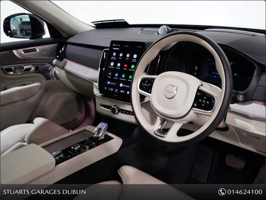 2025 Volvo XC90