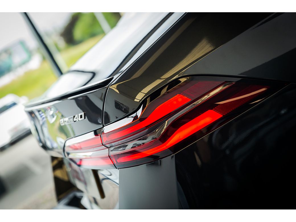 2025 BMW i5