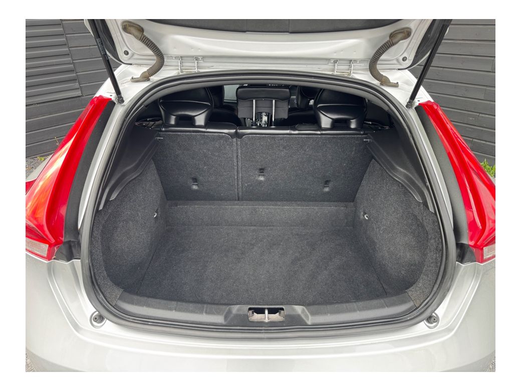 2016 Volvo V40