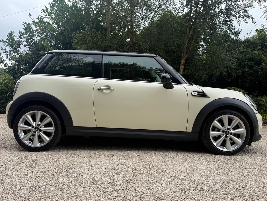 2013 Mini Hatch